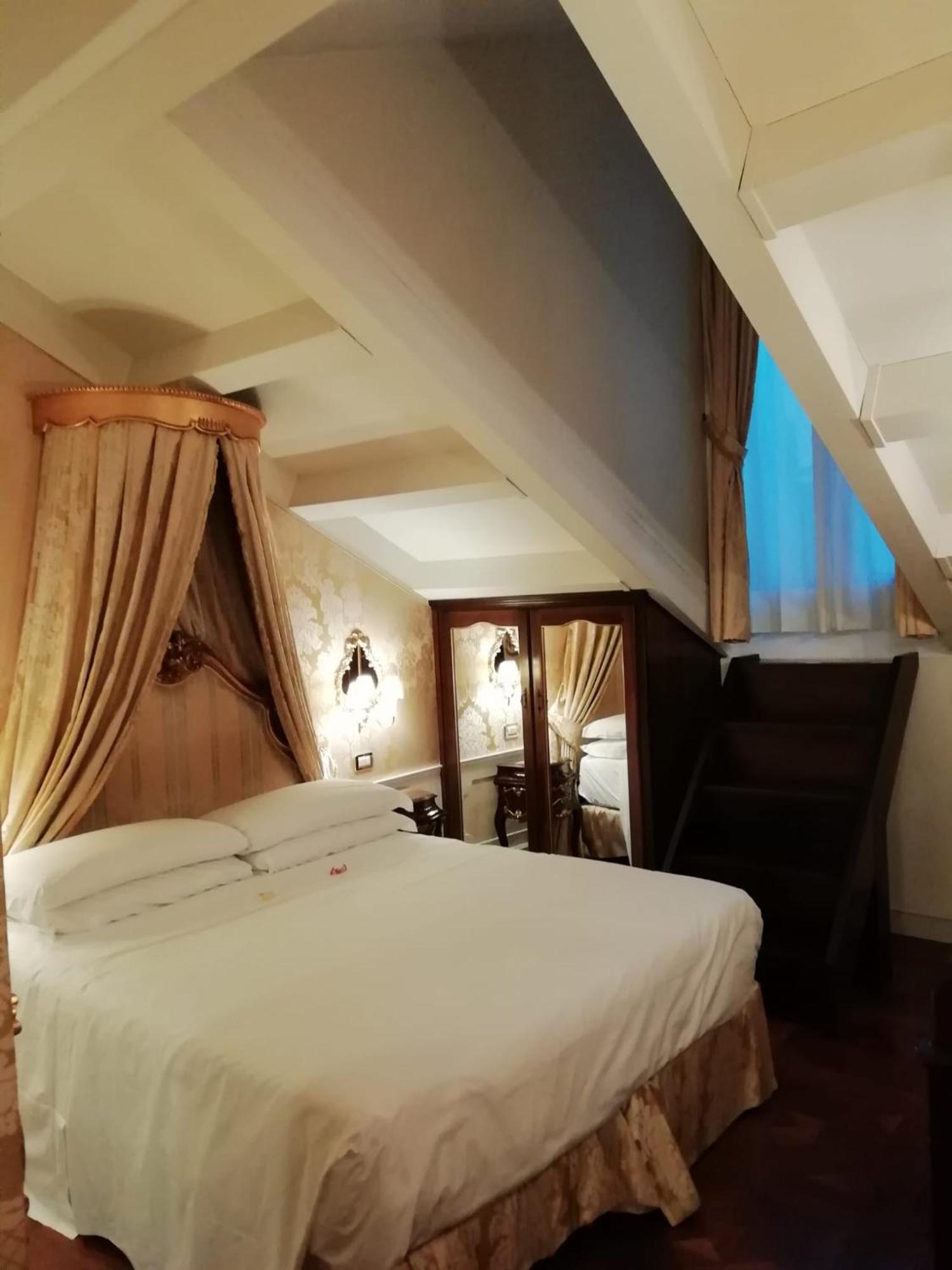 Hotel Canal Grande Venezia